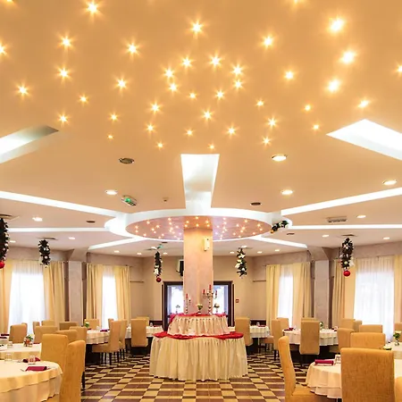 בית הארחה Junior קופאוניק