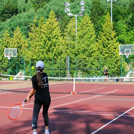 Junior בית הארחה